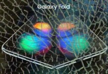 Bebuknak a Samsung hajlíthatós telefonok